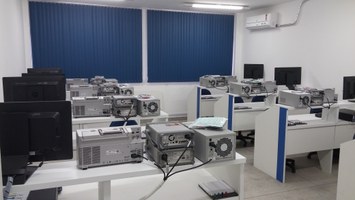 Laboratório de Eletricidade e Eletrônica